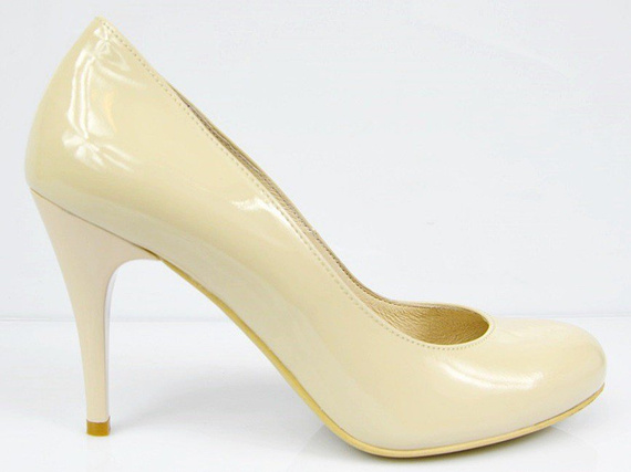 Buty ANIS Beżowe Lakier wz.4320