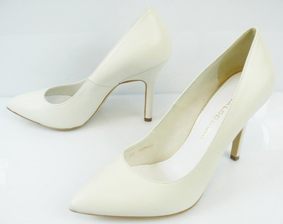 Buty BALDOWSKI Waniliowe Skóra wz.606